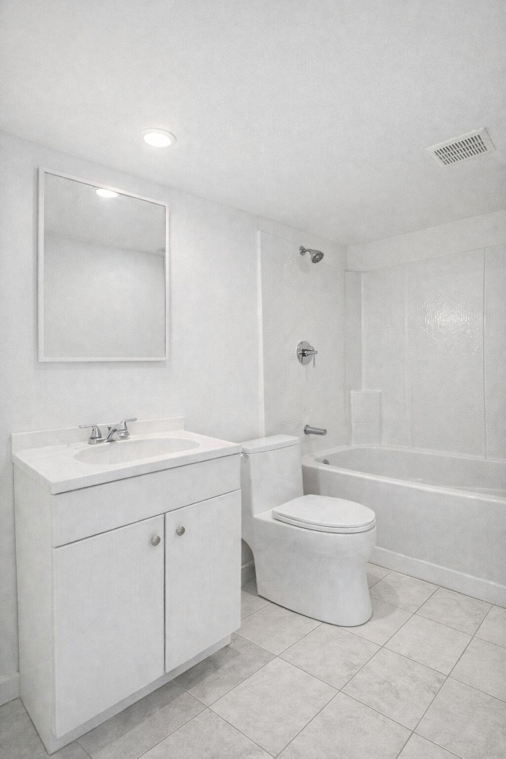 1821 North Lapeer Road Lapeer, MI 48446 - Photo 15 of 29 D73E3AE2-D387-4A63-A2A0-C2AD5CBBC45E