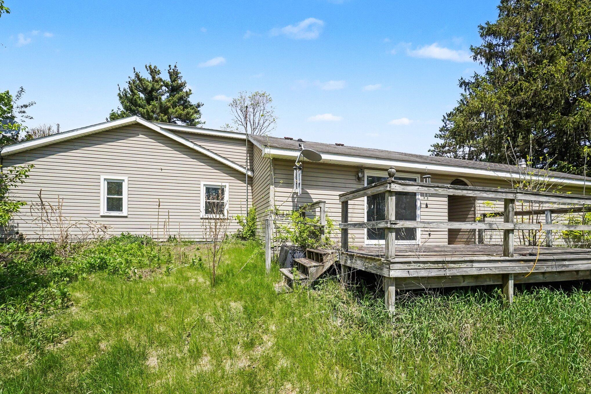 1821 North Lapeer Road Lapeer, MI 48446 - Photo 16 of 17 015_file_3508