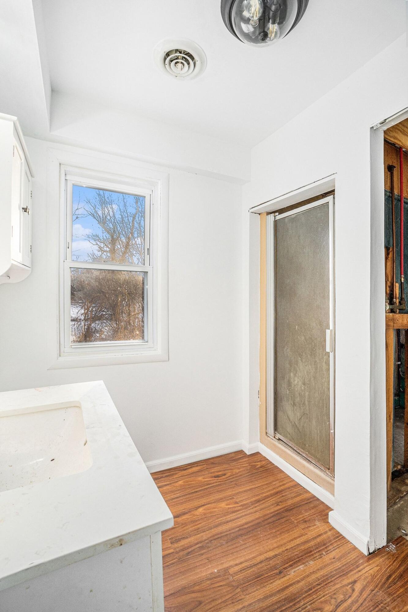 1821 North Lapeer Road Lapeer, MI 48446 - Photo 17 of 29 016_file_6298