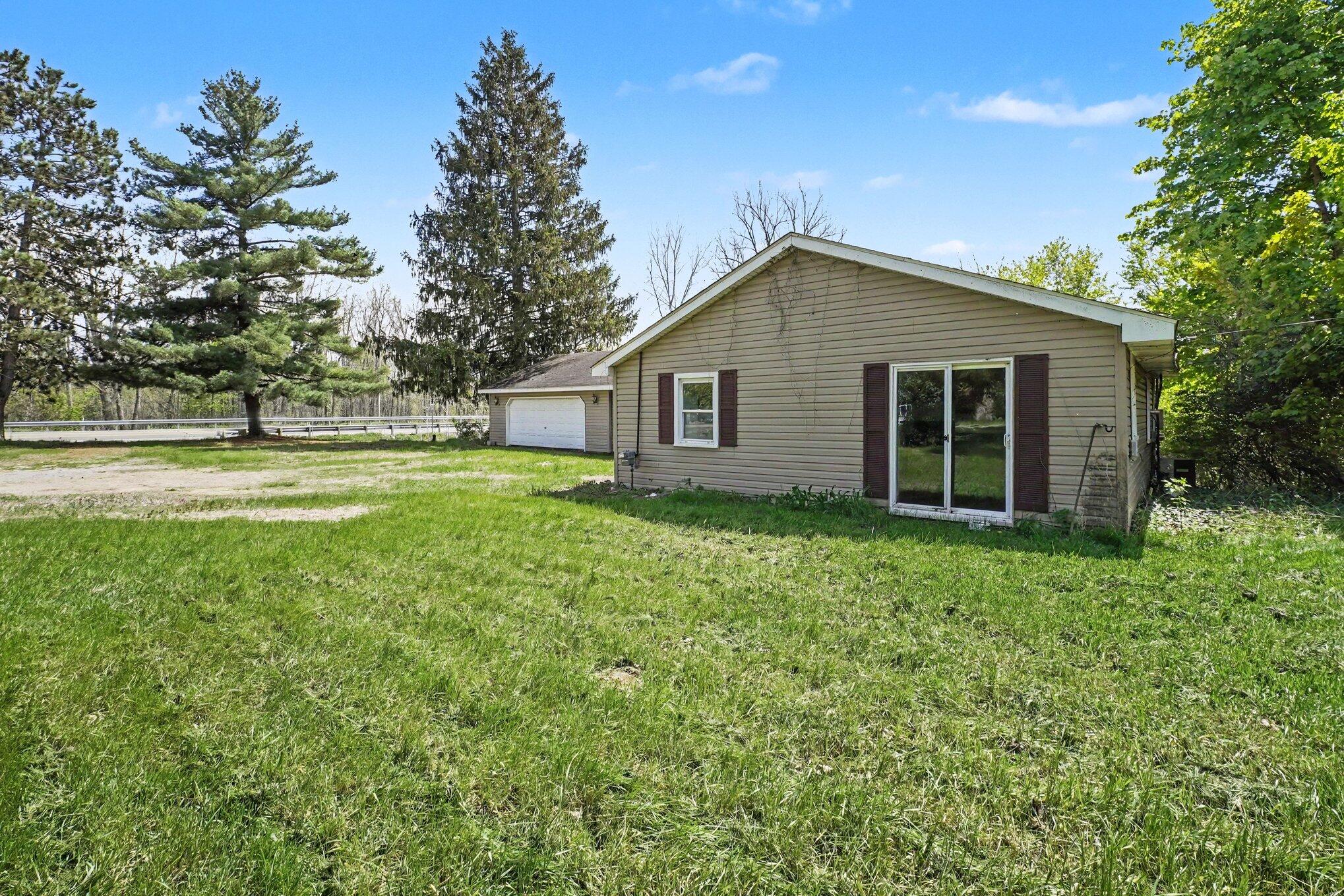 1821 North Lapeer Road Lapeer, MI 48446 - Photo 17 of 17 016_file_4279