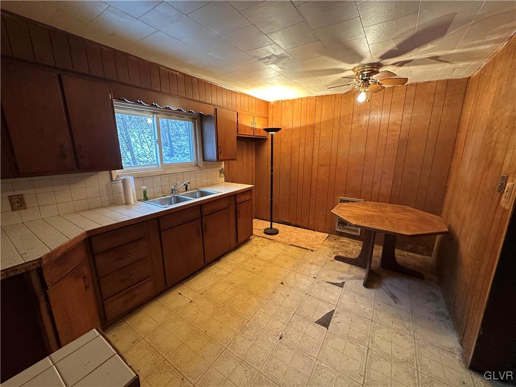 65 Spring Street Lehighton, PA 18235 - Photo 6 of 14 Gallery Image 6