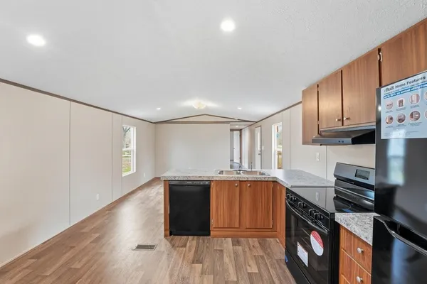 $135,000 | 143 County Road 2414, Hull, TX 77564