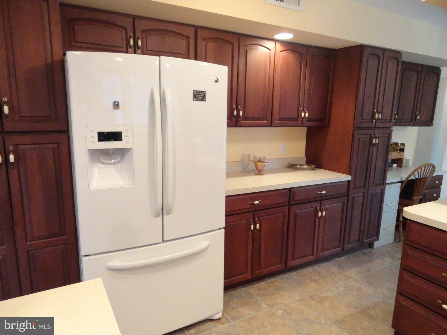 409 Weinsteiger Road Bechtelsville, PA 19505 - Photo 7 of 25 Kitchen