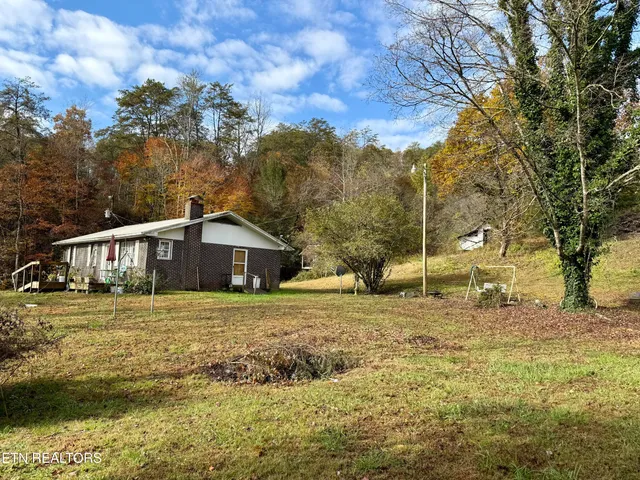 $224,500 | 186 Drinnon Lane, Sneedville, TN 37869