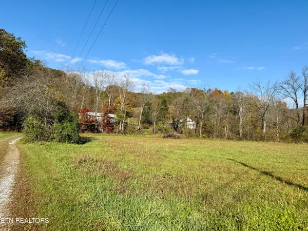 $207,900 | 186 Drinnon Lane, Sneedville, TN 37869