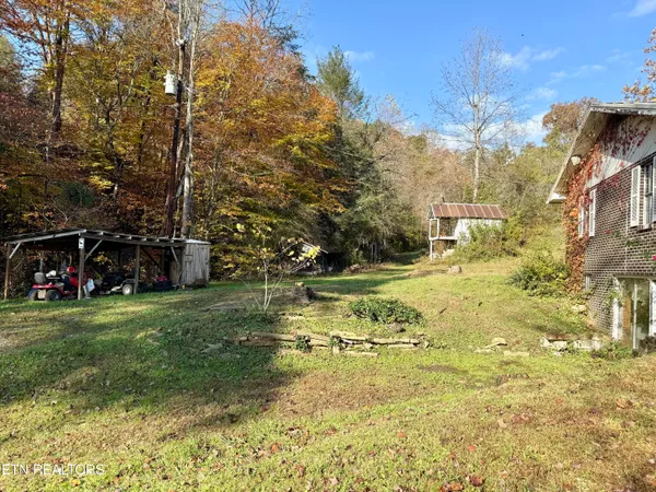$207,900 | 186 Drinnon Lane, Sneedville, TN 37869