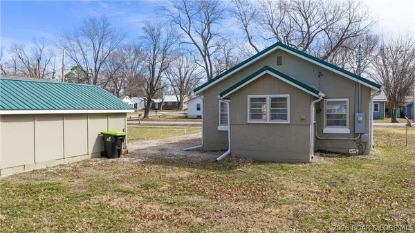 $149,000 | 505 South Burke Street, Versailles, MO 65084