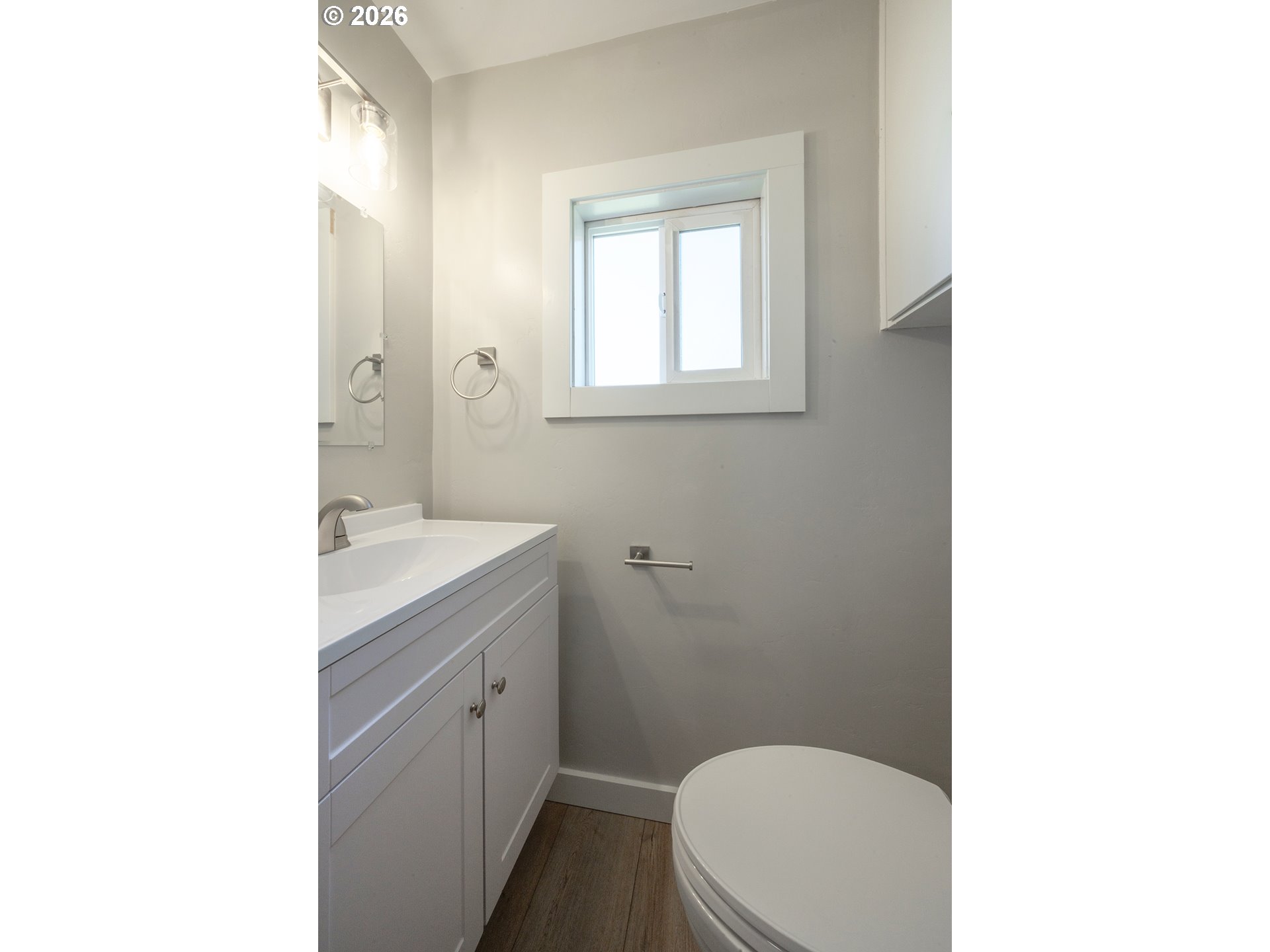 672 North 51st Street Springfield, OR 97478 - Photo 12 of 43 Bathroom