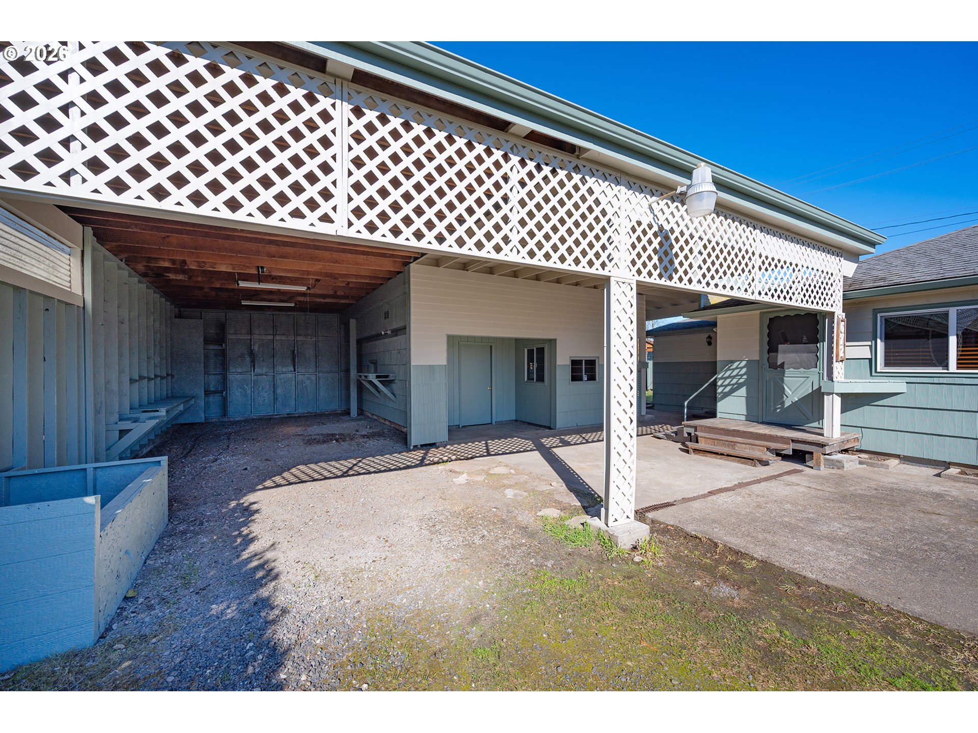 672 North 51st Street Springfield, OR 97478 - Photo 20 of 43