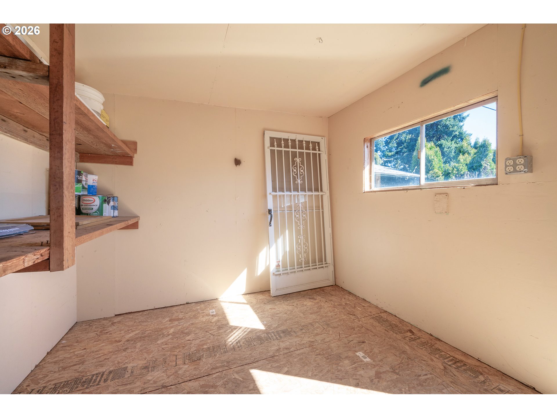 672 North 51st Street Springfield, OR 97478 - Photo 34 of 43 Workshop