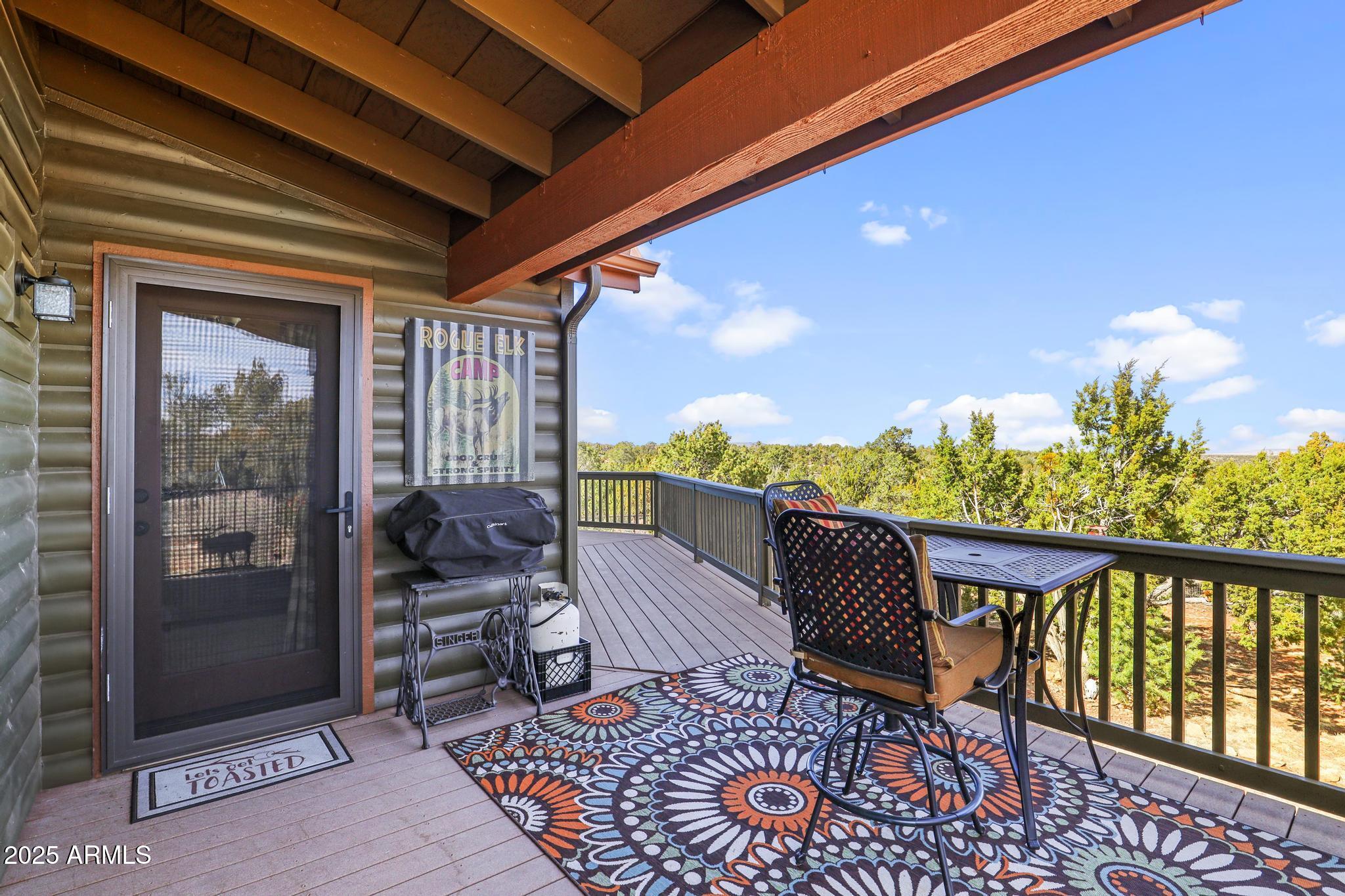 4018 Sunset Rdg Loop Happy Jack, AZ 86024 - Photo 27 of 46 a view of balcony with furniture
