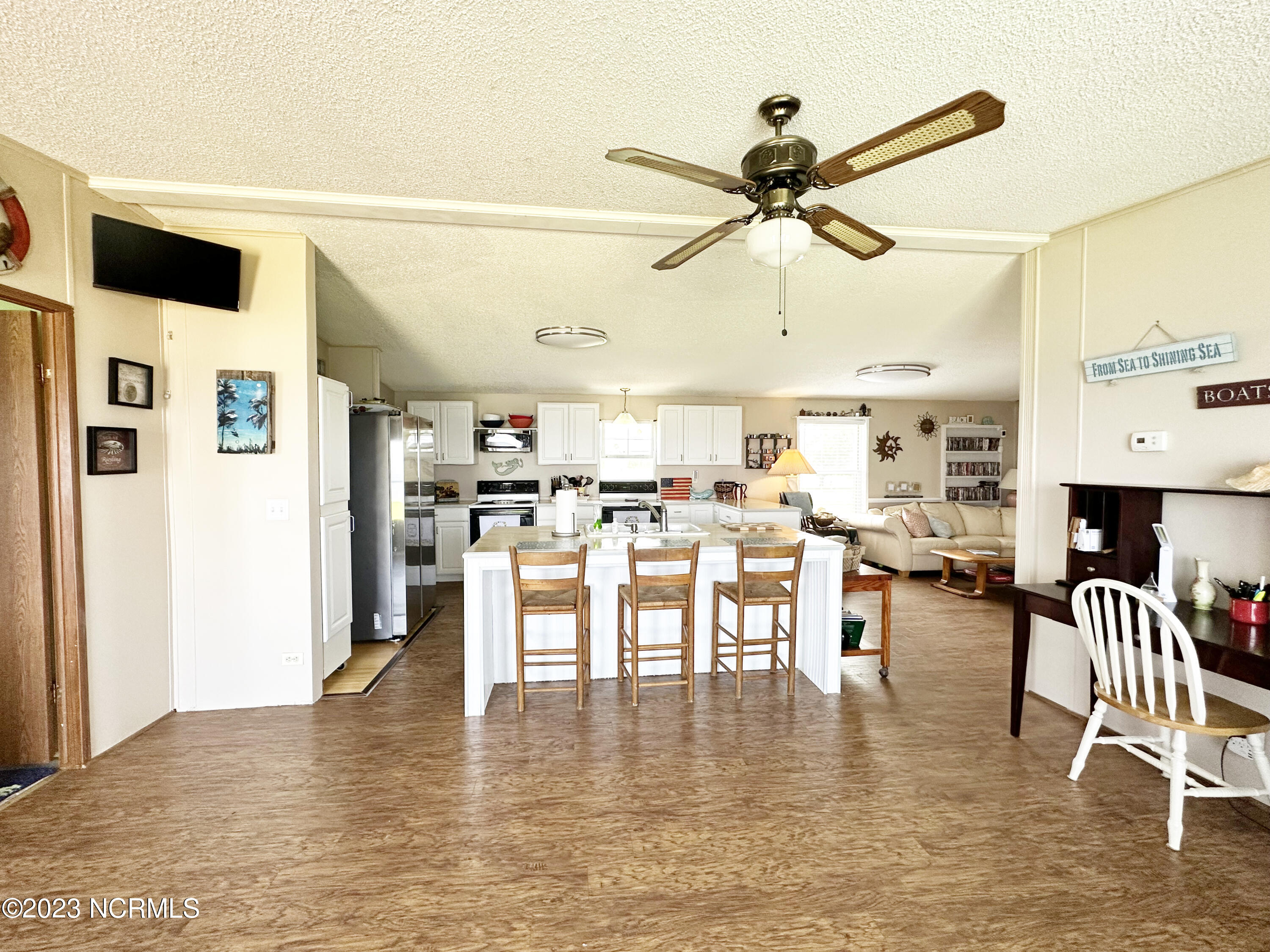 122 Roughton Road Columbia, NC 27925 - Photo 14 of 37 Dining/Kitchen