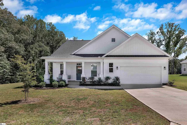 $419,900 | 715 Oak Hill Lane, Belton, SC 29627