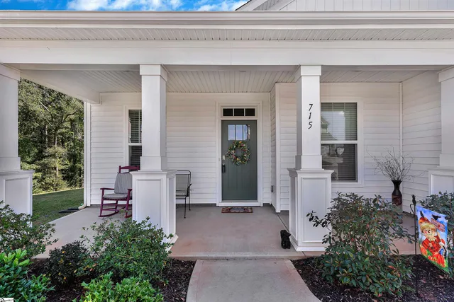 $419,900 | 715 Oak Hill Lane, Belton, SC 29627