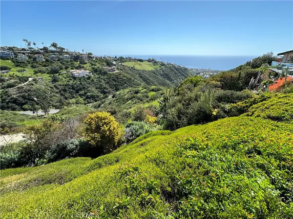 $2,950,000 | 1625 Tahiti Avenue, Laguna Beach, CA 92651