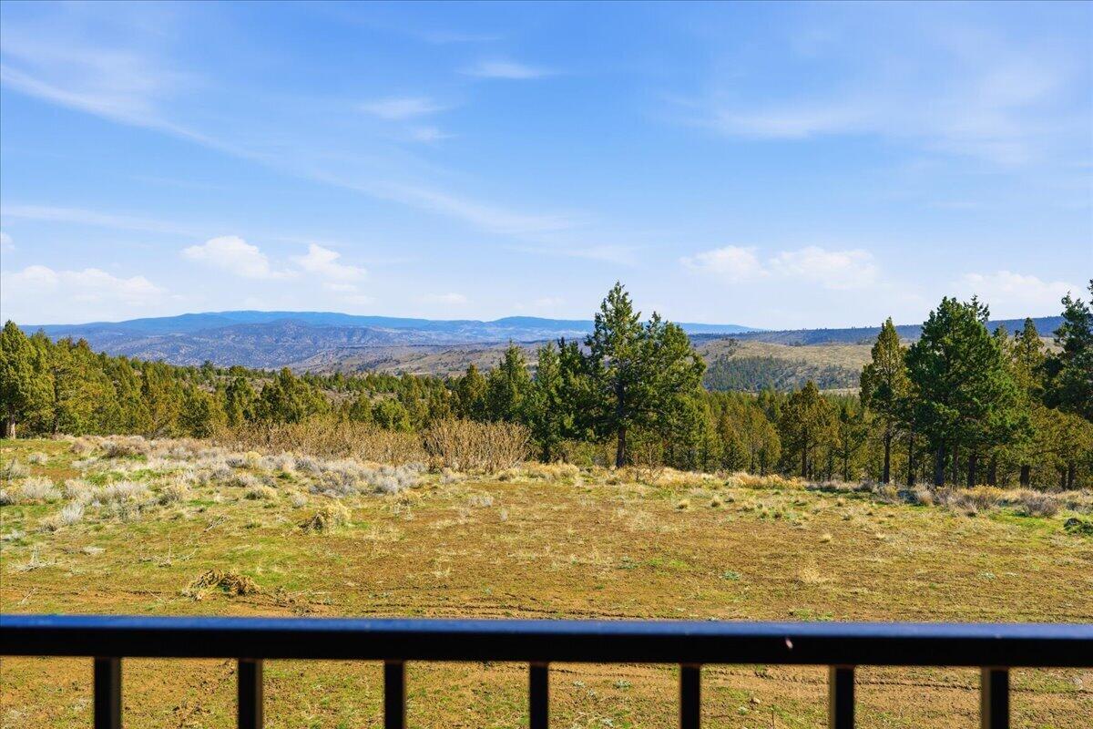 19554 Osprey Road Prineville, OR 97754 - Photo 8 of 42 View off back deck