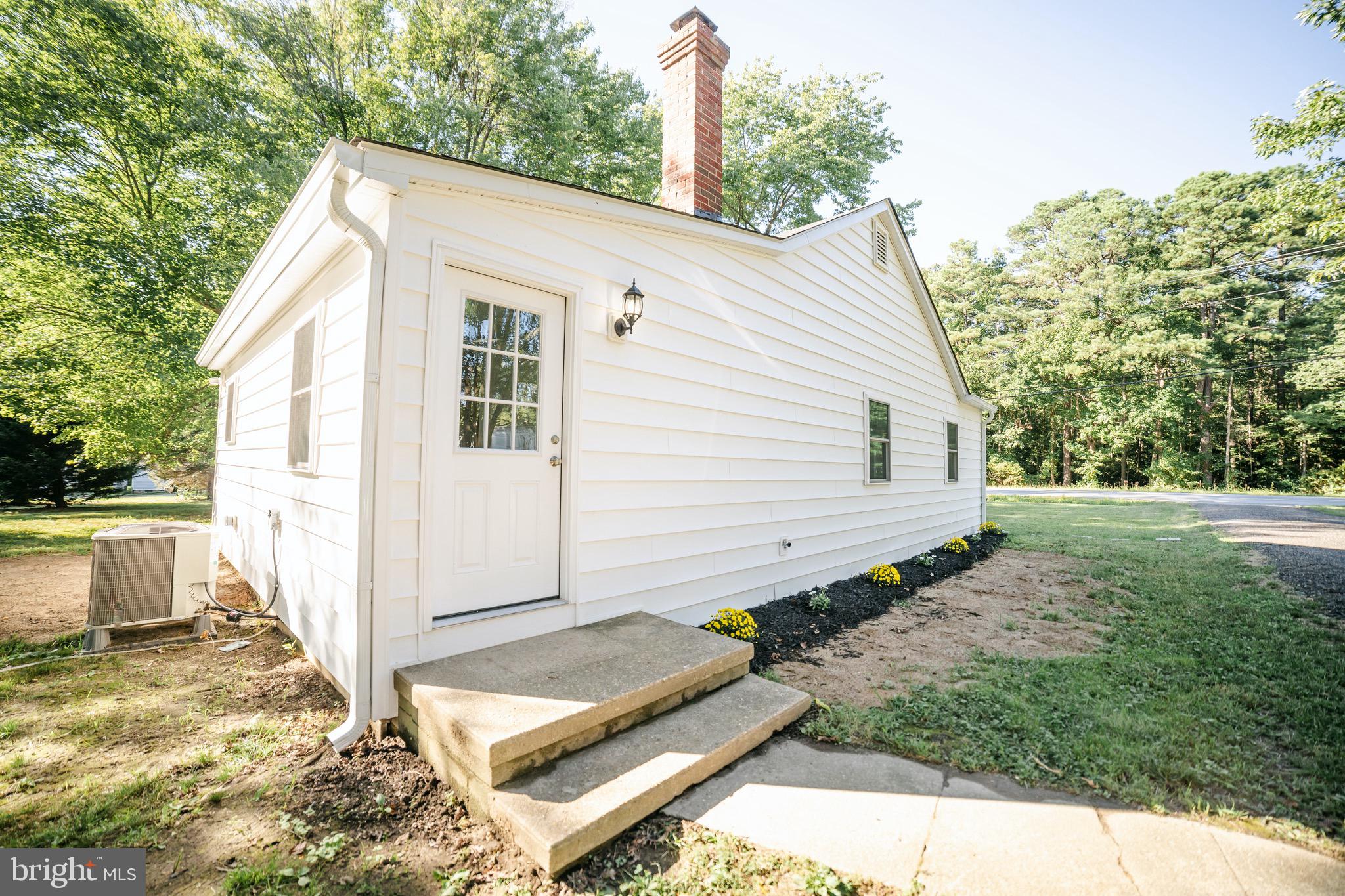 22595 Point Lookout Road Leonardtown, MD 20650 - Photo 8 of 40 Gallery Image 8