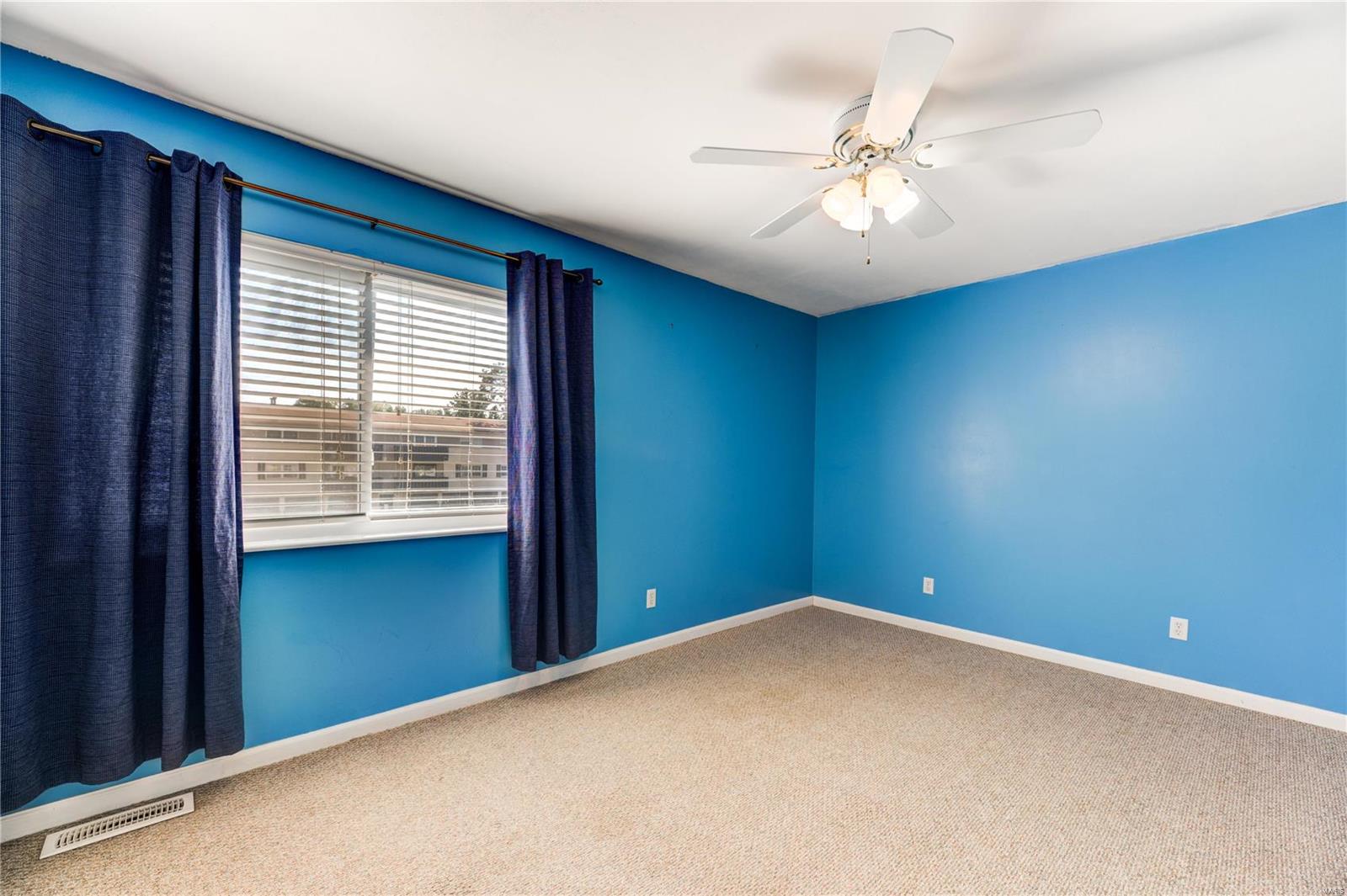 855 Portsdown Road Ballwin, MO 63011 - Photo 12 of 20 Gallery Image 12