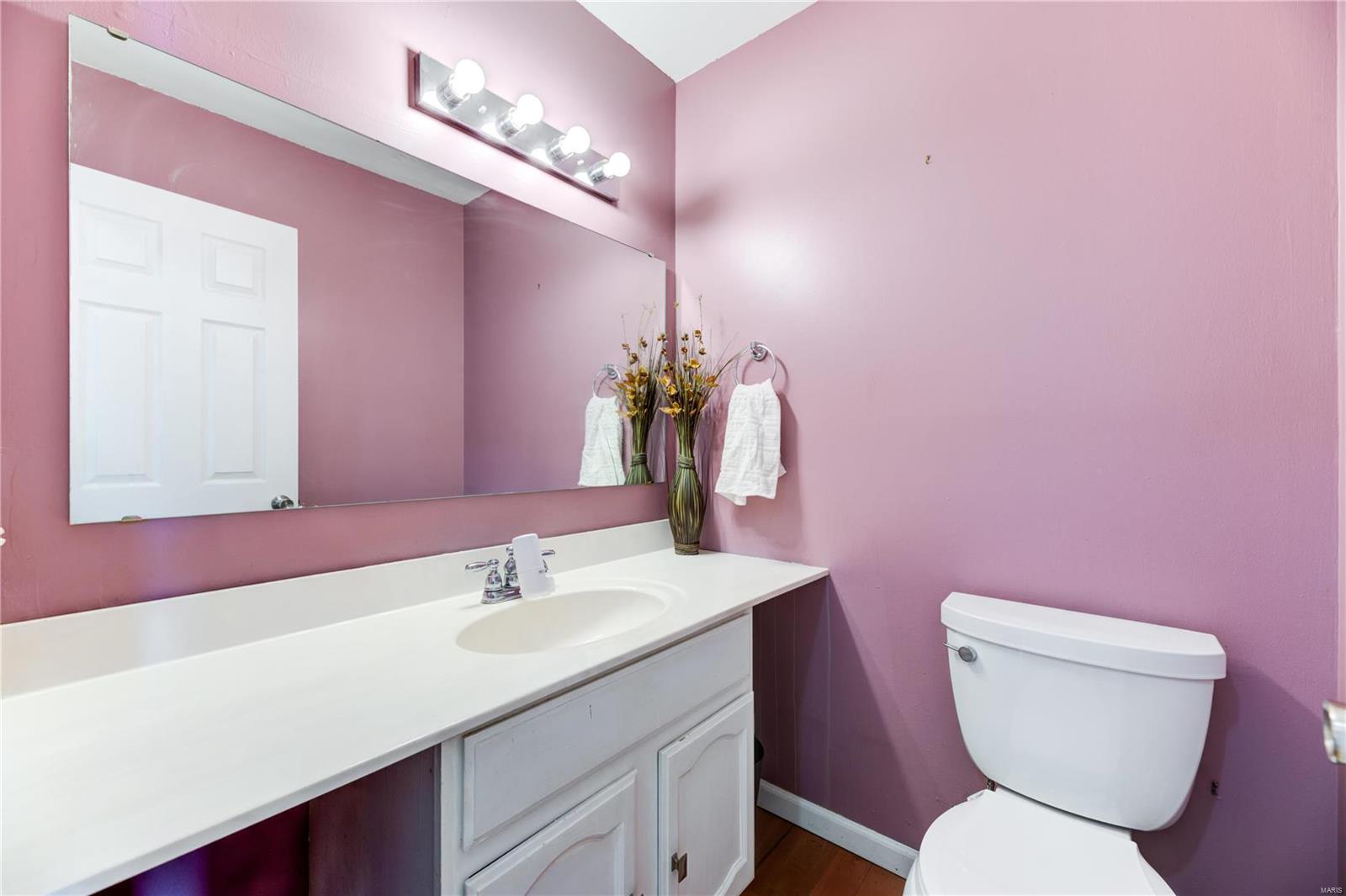 855 Portsdown Road Ballwin, MO 63011 - Photo 8 of 20 Gallery Image 8