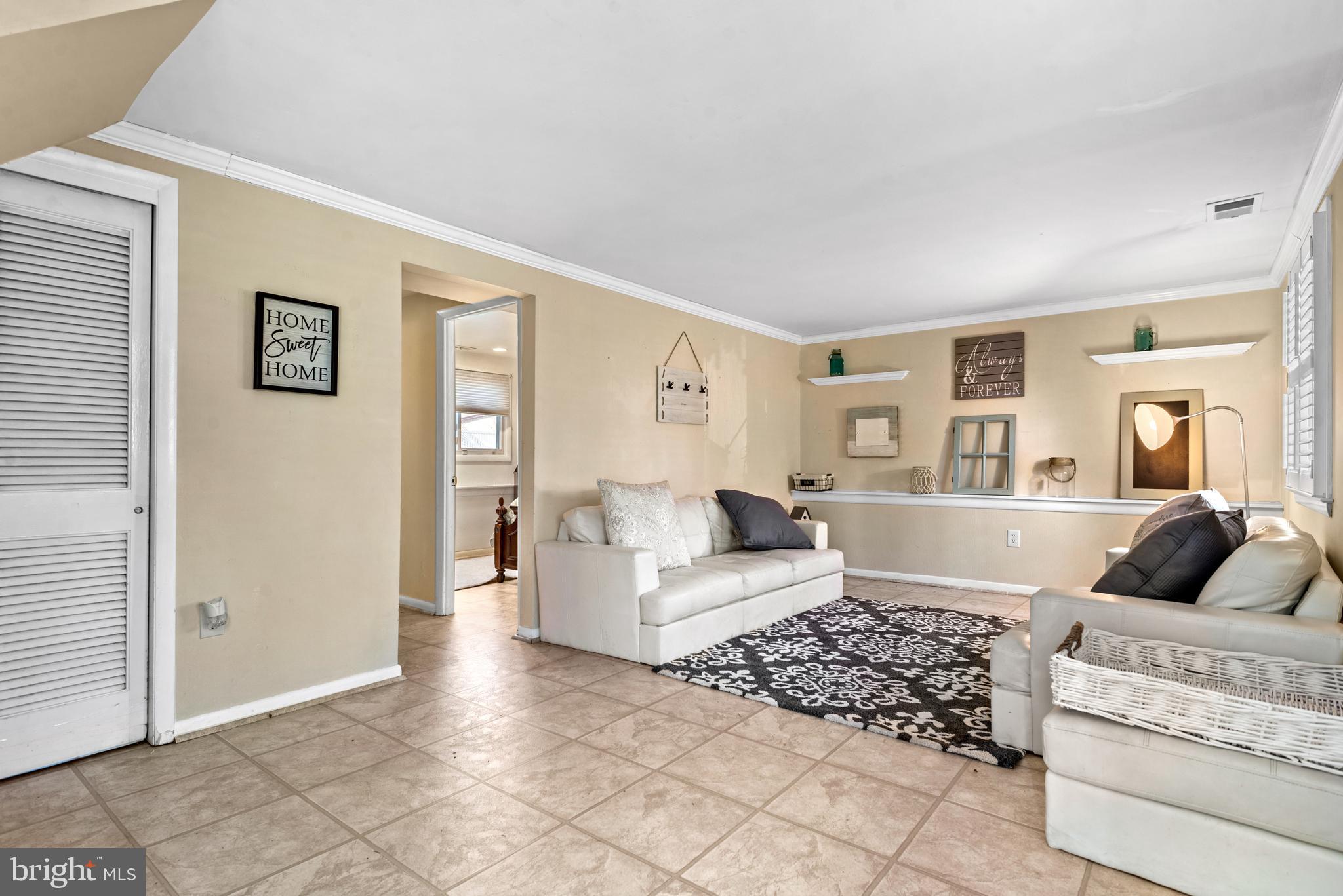 5 Holly Road Stratford, NJ 08084 - Photo 12 of 34