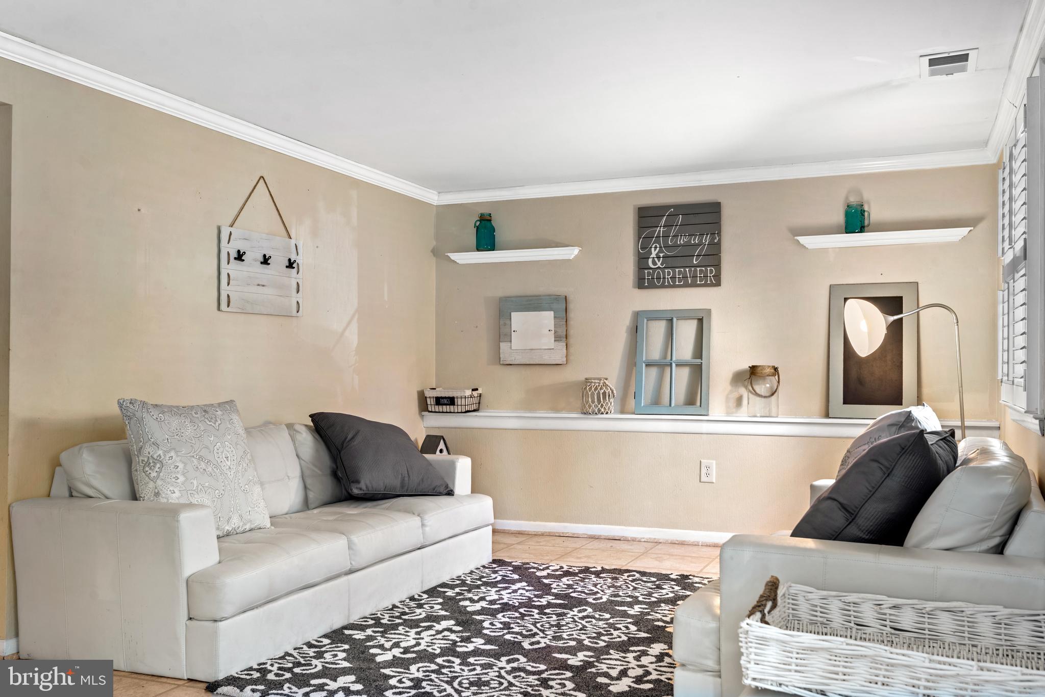 5 Holly Road Stratford, NJ 08084 - Photo 13 of 34
