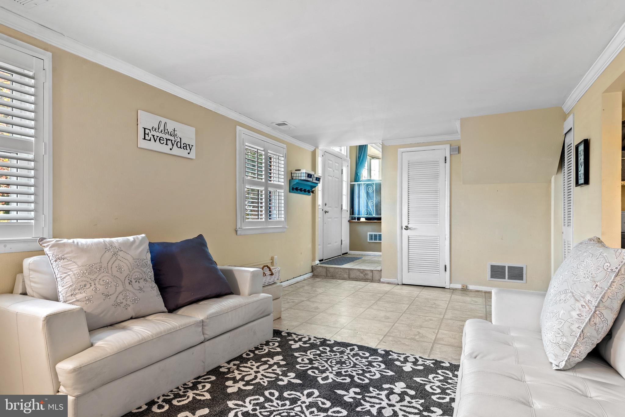5 Holly Road Stratford, NJ 08084 - Photo 14 of 34