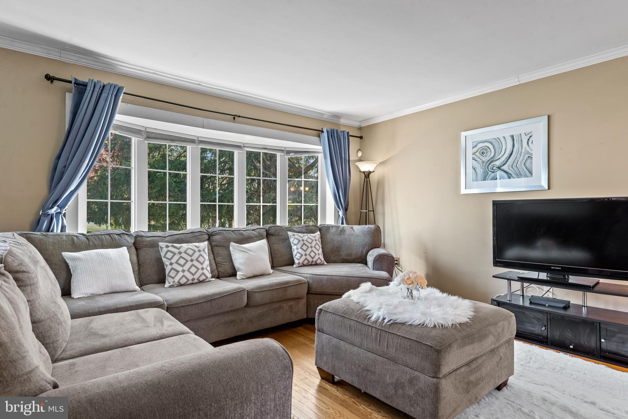 5 Holly Road Stratford, NJ 08084 - Photo 5 of 34