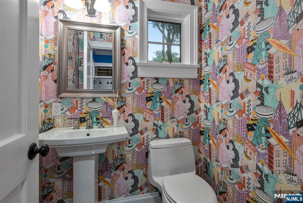 97 California Street Ridgewood, NJ 07450 - Photo 19 of 45 Gallery Image 19
