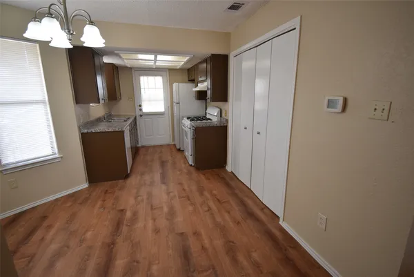 $1,295 | 1806 Rawhide Loop, Round Rock, TX 78681