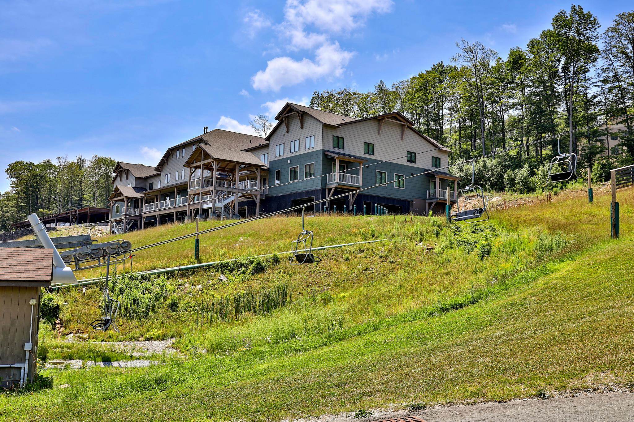 37 Village Center Road, Unit 1 Ludlow, VT 05149 - Photo 2 of 60