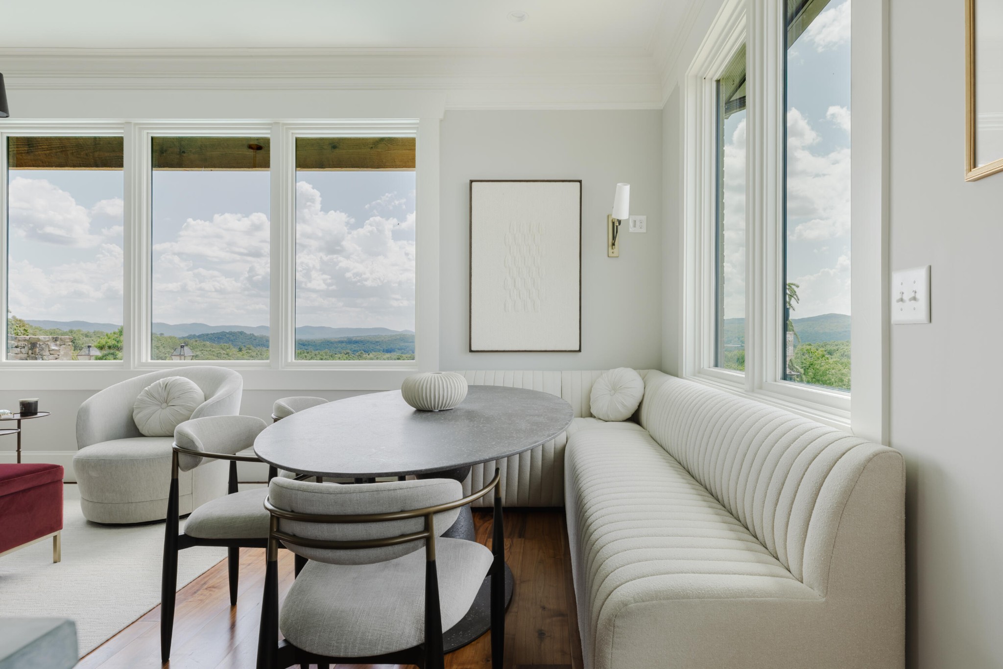 1129 Farmersville Road Summerville, GA 30747 - Photo 53 of 100 a living room with furniture and a large window