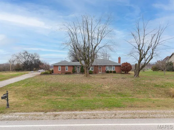 $279,999 | 6482 North Highway 61, Perryville, MO 63775