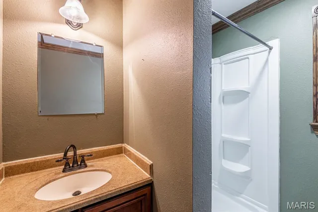 $289,900 | 6482 North Highway 61, Perryville, MO 63775