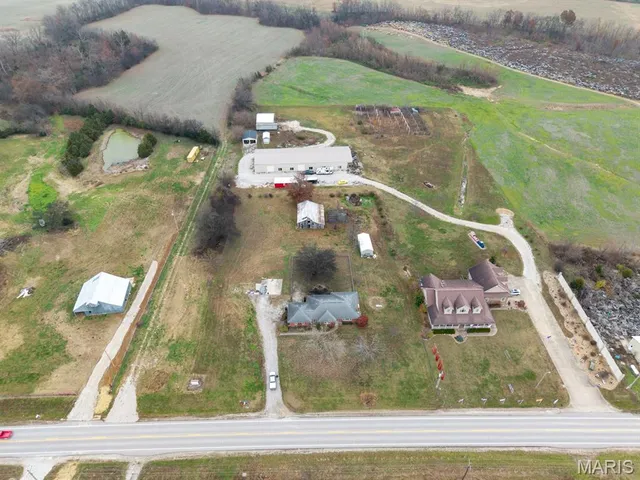 $289,900 | 6482 North Highway 61, Perryville, MO 63775