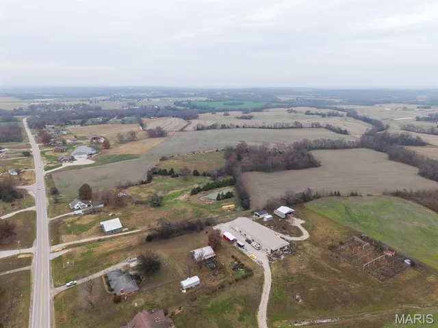 $289,900 | 6482 North Highway 61, Perryville, MO 63775