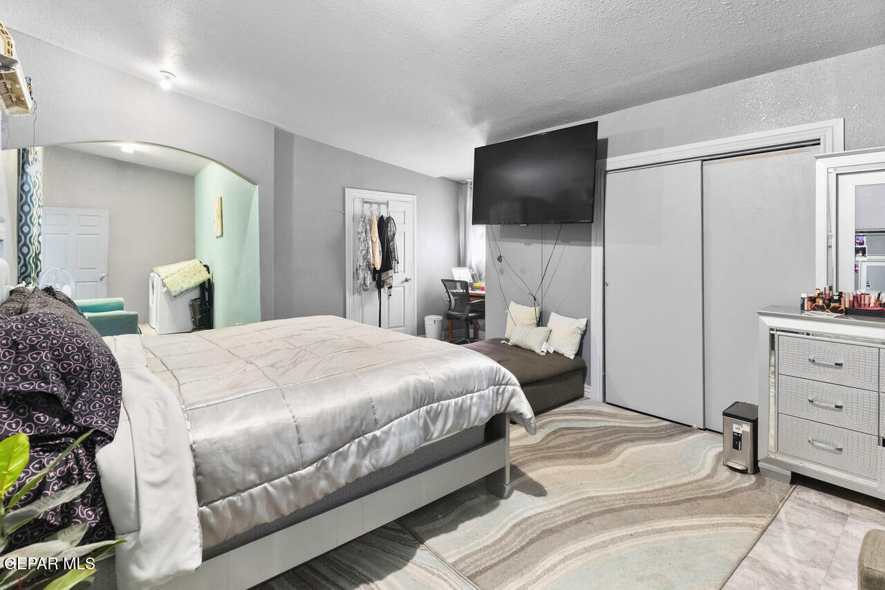 724 Gasport Street Horizon City, TX 79928 - Photo 19 of 31 724 Gas Port e-9