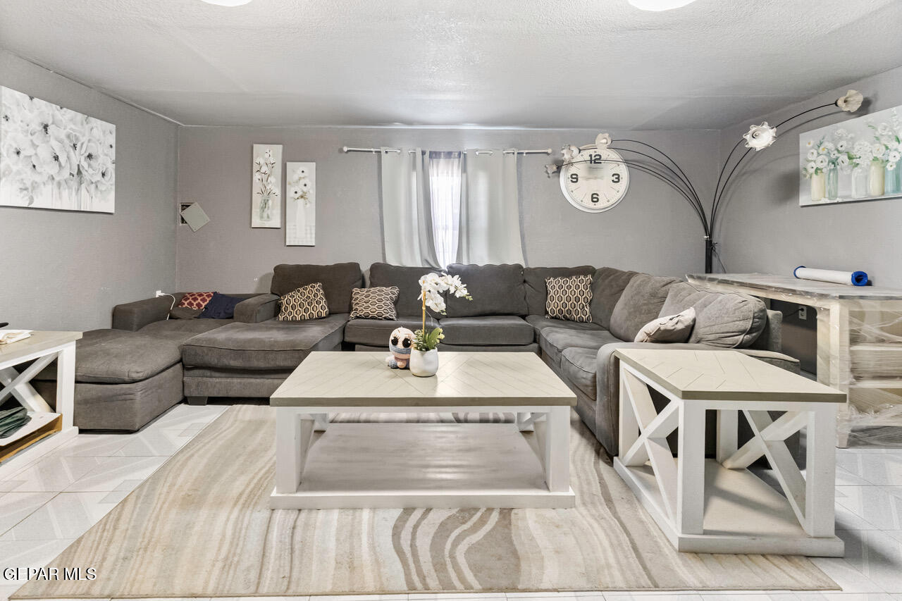 724 Gasport Street Horizon City, TX 79928 - Photo 25 of 31 724 Gas Port e-3