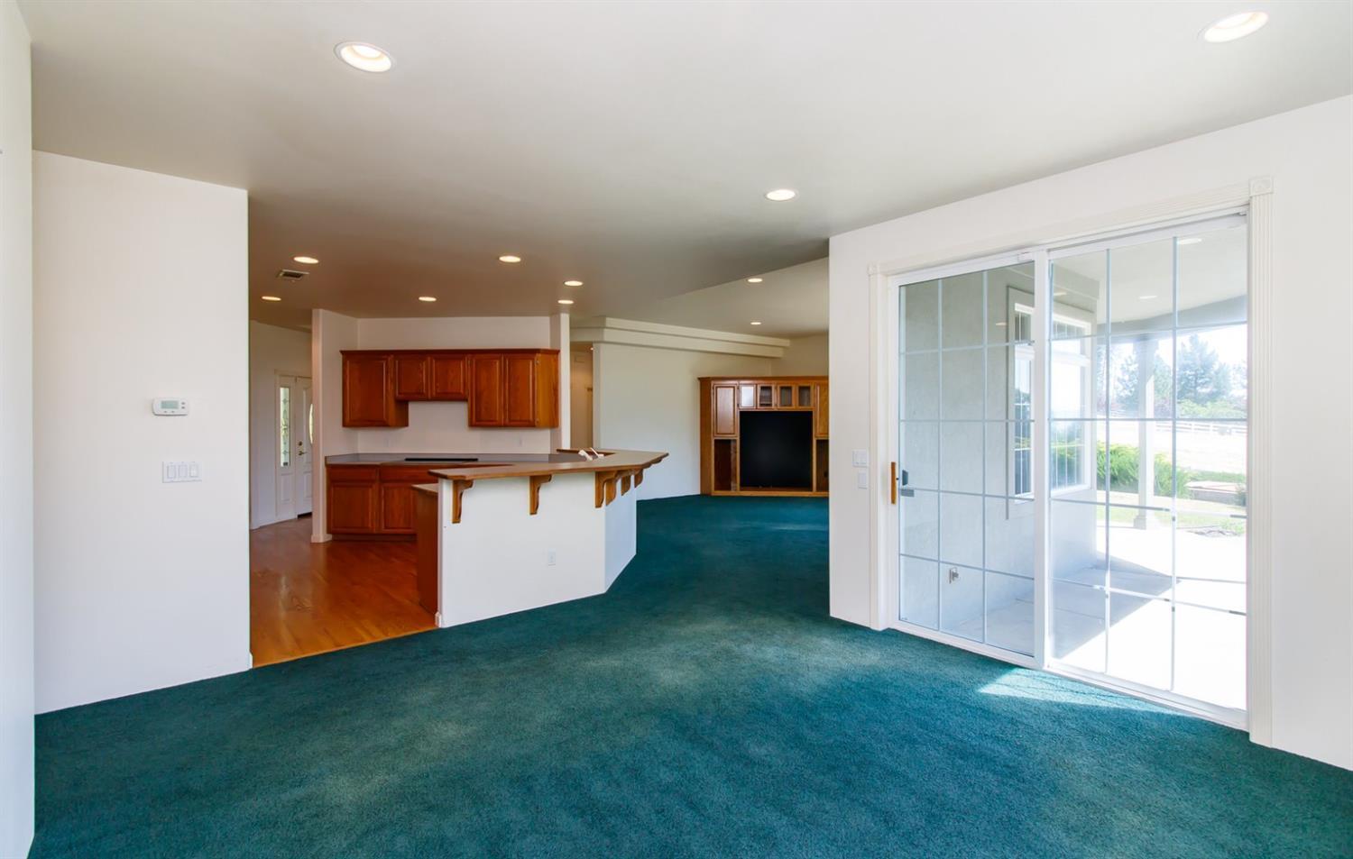 4067 Livingston Road Central Point, OR 97502 - Photo 11 of 34 Additional Photo