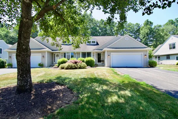 $549,000 | 360 Pinehurst Drive, Unit 360, East Longmeadow, MA 01028