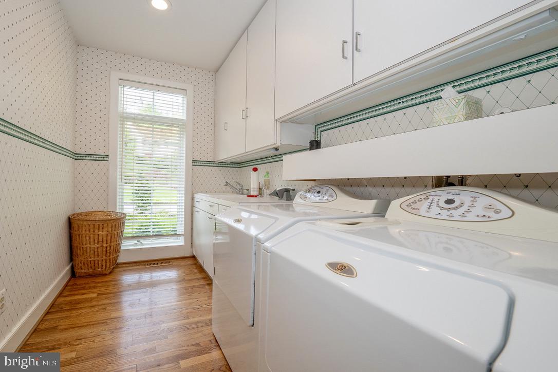 1201 Denbigh Lane Wayne, PA 19087 - Photo 26 of 54 a utility room with dryer and washer