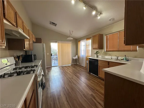 $1,900 | 3645 Penedos Drive, Las Vegas, NV 89147