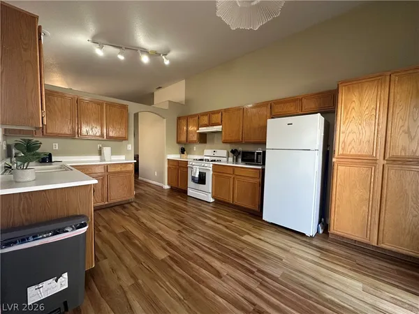 $1,900 | 3645 Penedos Drive, Las Vegas, NV 89147