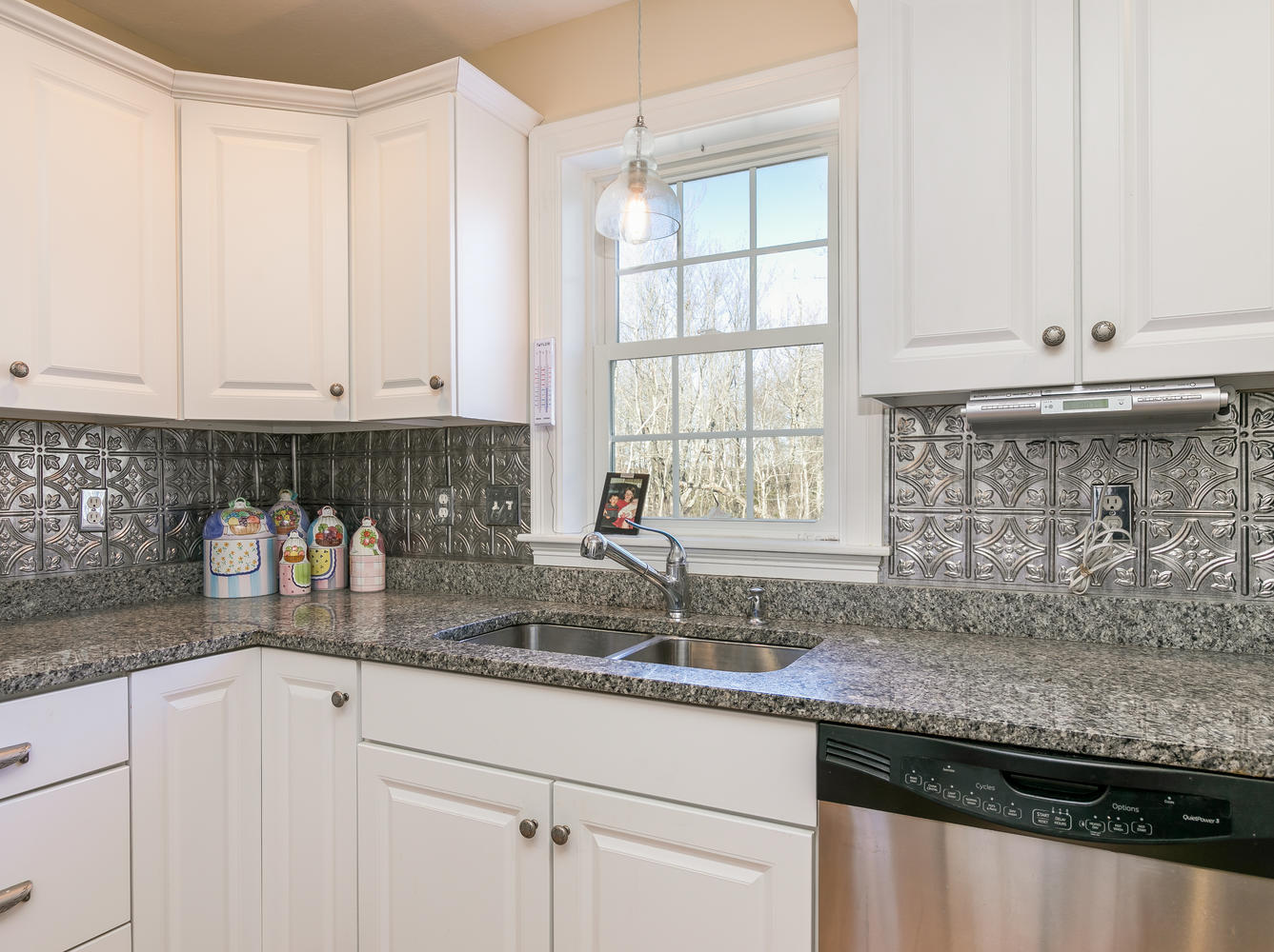 17 Old Bog Road, Unit 17 Cape Elizabeth, ME 04107 - Photo 9 of 26 Kitchen