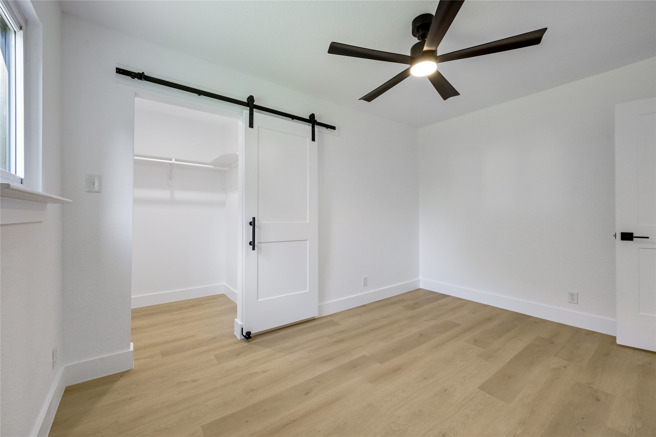 813 Cardiff Drive Austin, TX 78745 - Photo 18 of 24