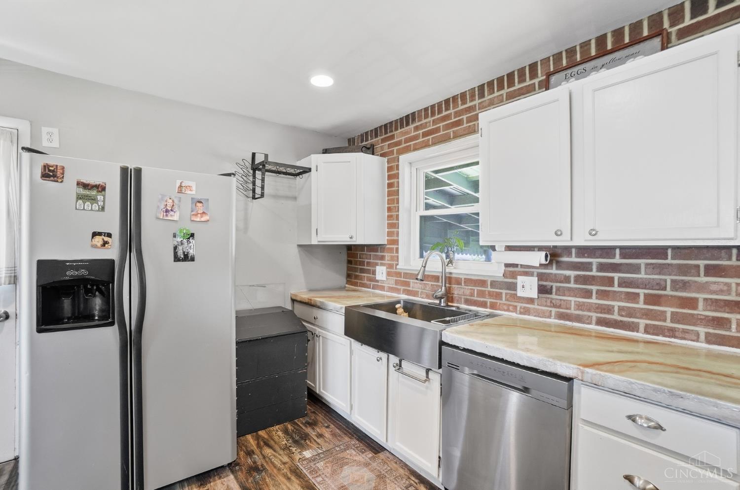 5450 Lawrence Road Cincinnati, OH 45248 - Photo 18 of 51