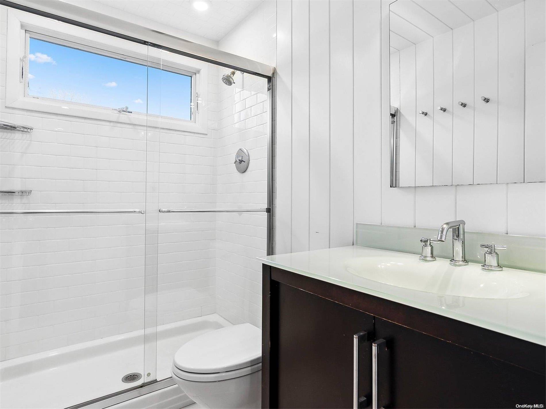 43 Robin Drive Bridgehampton, NY 11932 - Photo 15 of 24