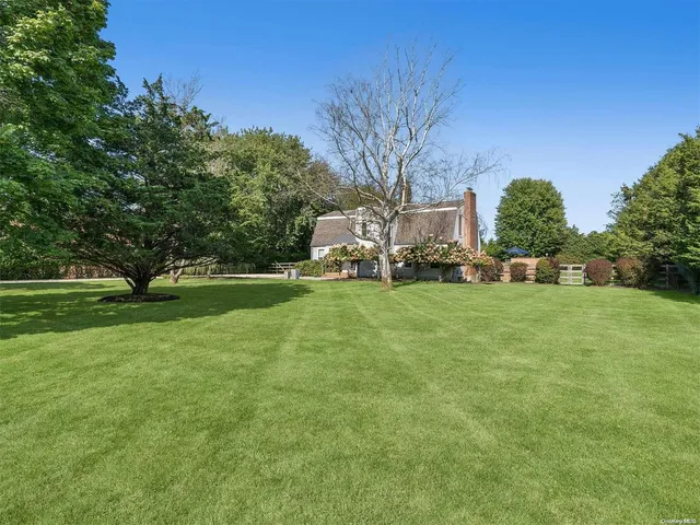 $40,000 | 43 Robin Drive, Bridgehampton, NY 11932