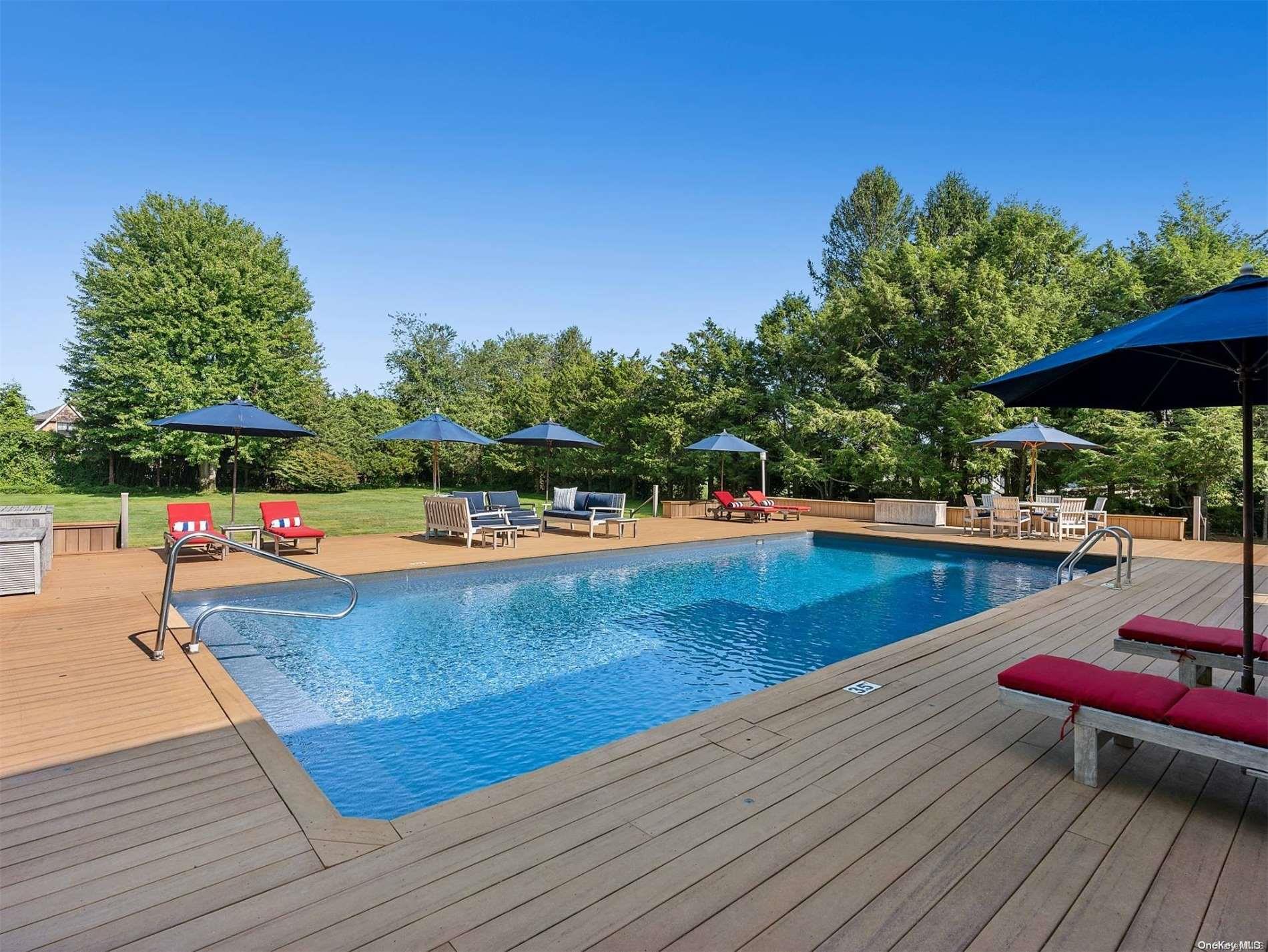 43 Robin Drive Bridgehampton, NY 11932 - Photo 2 of 24