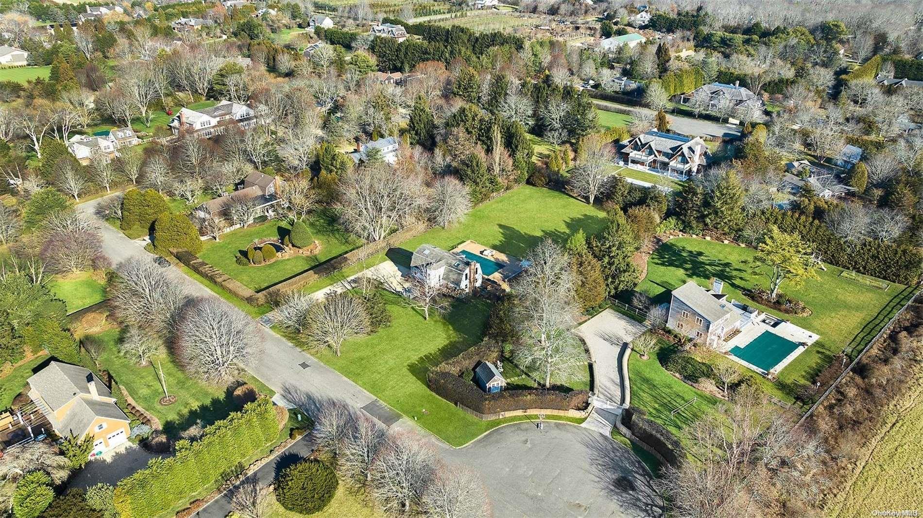 43 Robin Drive Bridgehampton, NY 11932 - Photo 23 of 24