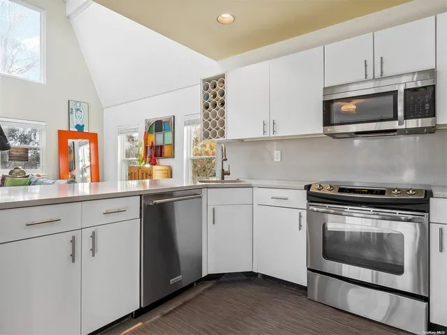 $40,000 | 43 Robin Drive, Bridgehampton, NY 11932